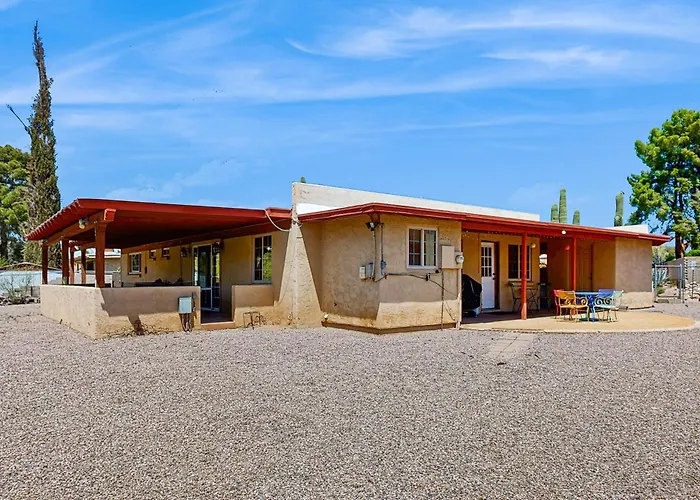 Casa Del 24 *